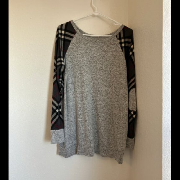 Reborn J brand lightweight sweater size XL - Picture 1 of 6